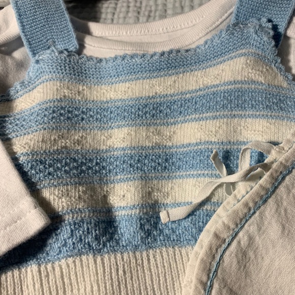 Adorable vintage 3pc boy set- Romper, onesie, bib - Picture 2 of 5
